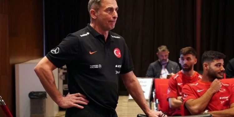 Alman teknik direktör Stefan Kuntz’un hedefi belli oldu