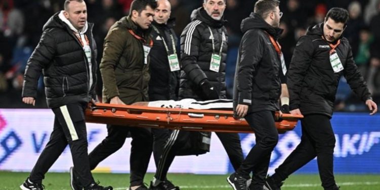 Beşiktaş, Valentin Rosier ile Tayyip Talha Sanuç’un son durumunu açıkladı