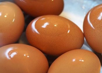 Bir çok kişi yanlış yapıyor.. Yumurta haşlarken yapılan yanlış..