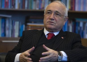 Cumhurbaşkanlığı YİK Üyesi Cemil Çiçek’ten ‘adaylık’ iddialarına yanıt