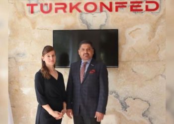 Depremde patronlarını kaybeden işçiler, işçilerini kaybeden patronlar var, göç büyük: ‘Karşılıksız destek verin’