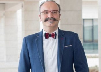 Emrah Safa Gürkan kimdir? Emrah Safa Gürkan nereli, kaç yaşında, mesleği ne?