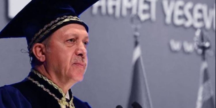 Erdoğan’ın diplomasını bulamayan eski YÖK Başkanı: Merakımdan araştırdım