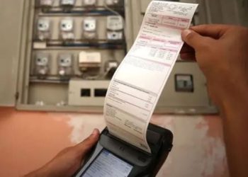 Evi ağır ve orta hasarlı depremzedelerin elektrik ve doğalgaz borçları silindi