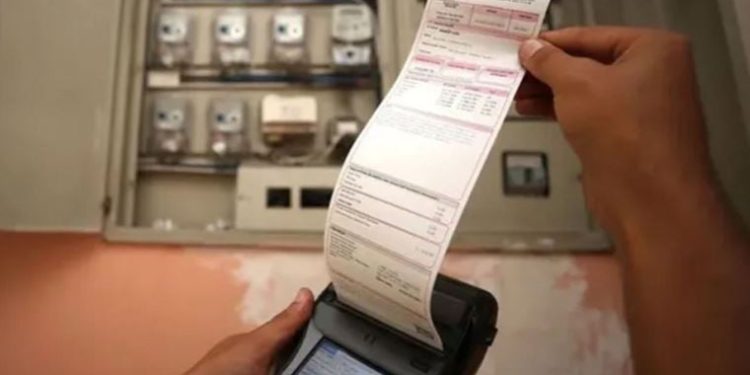 Evi ağır ve orta hasarlı depremzedelerin elektrik ve doğalgaz borçları silindi