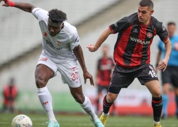 Fatih Karagümrüklü futbolcu Levent Mercan’a İtalyan kancası