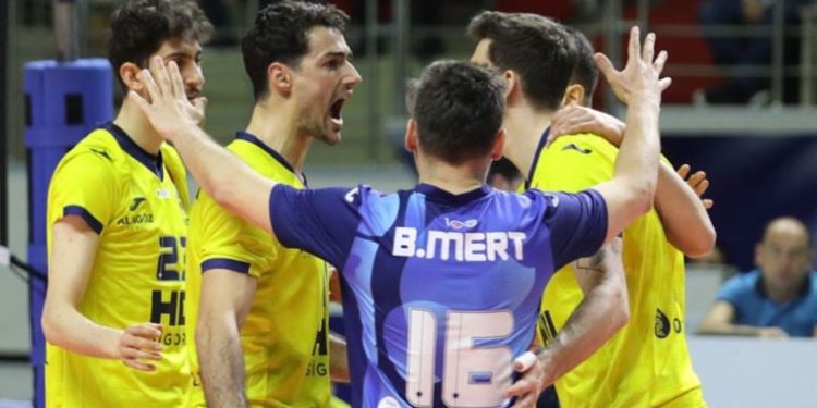 Fenerbahçe HDI Sigorta, Tokat Belediye’ye set vermedi! Fenerbahçe HDI Sigorta 3-0 Tokat Belediye Plevne