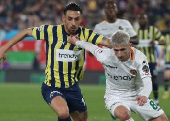 Fenerbahçeli futbolcu İrfan Can Kahveci eleştirilerine menajerinden yanıt