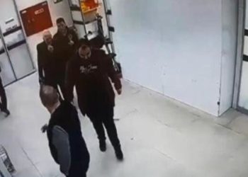 Hastanede güvenlik görevlisine ‘kırmızı alan’ saldırısı!