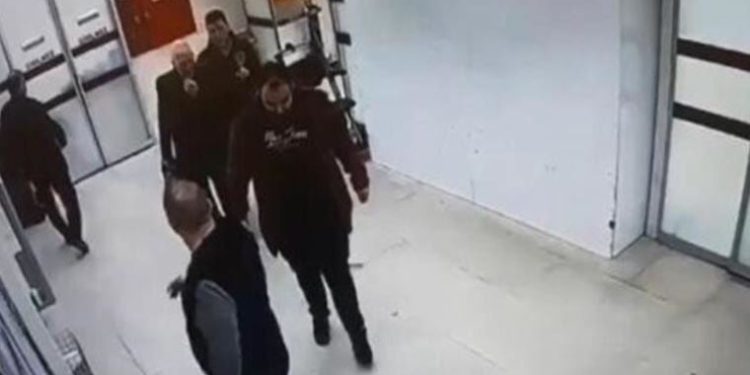 Hastanede güvenlik görevlisine ‘kırmızı alan’ saldırısı!