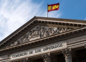 İspanya meclisinde, hükümete gensoru önergesi