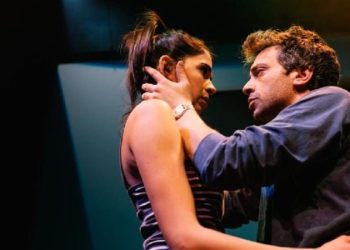 Kim Bu Ben oyununun konusu ne? ‘Kim Bu Ben’in oyuncuları kim?