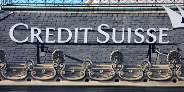 Krizdeki bankacılık devi Credit Suisse, UBS tarafından satın alınarak kurtarıldı