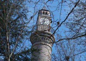 Ladik Saat Kulesi’ndeki 134 yıllık mekanizma, zamana meydana okuyor