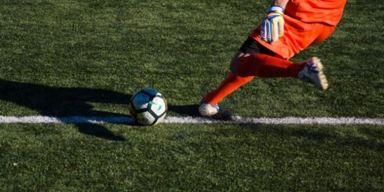 ‘Maçta Nazi selamı’ skandalında yeni gelişme: Üsküdar Amerikan Lisesi öğrencileri özür diledi