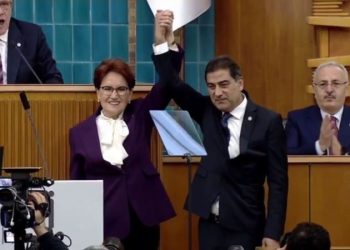 MHP’de Ünal Karaman rahatsızlığı: ‘FETÖ’cü hain Hakan Şükürle aynı çizgiye gelmiş’