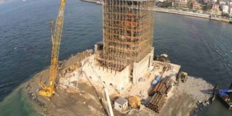 Mimar Prof. Dr. Ahunbay, Kız Kulesi’nin restorasyonunda sona gelindiğini açıkladı