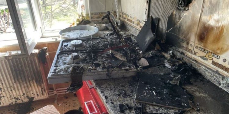 Mutfakta bunu sakın yapmayın! Ocakta unutulan tava yangın çıkardı