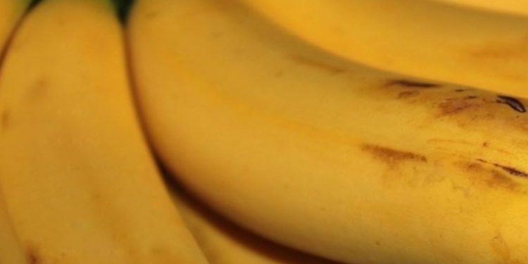 Muz kabuğunun bilinmeyen etkisi.. Kaynatıp 1 fincan içmek yeterli