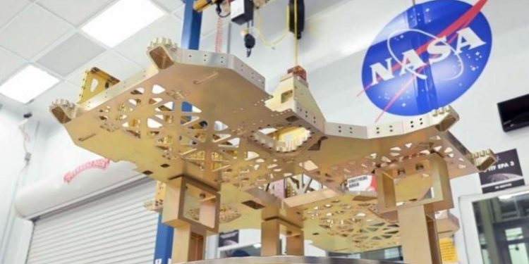 NASA, Ay’da su arayacak aracının yapımına başladı