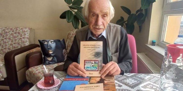 Okuma yazmayı askerde öğrendi, 4 kitap çıkardı