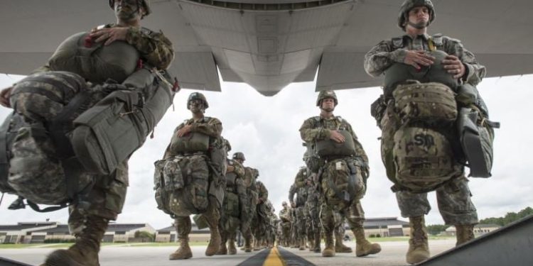 Pentagon, askeri pilot ve yer mürettebatının kanser riski altında olduğunu açıkladı