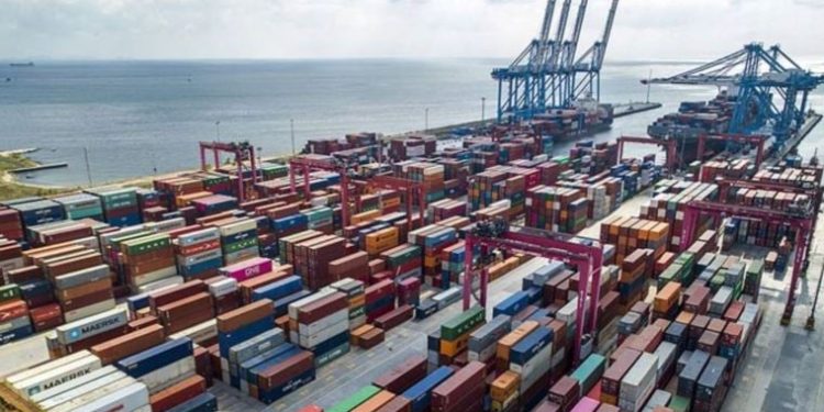 Rus basını: Türkiye, yaptırım uygulanan ürünlerin Rusya’ya geçişini yeniden başlattı