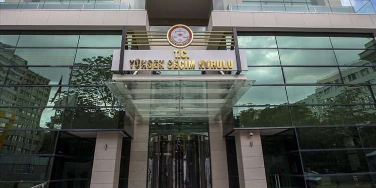 Saat verildi: Başvurusu kabul edilen cumhurbaşkanı adayları açıklanacak