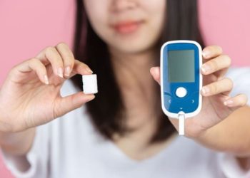 Şeker hastaları oruç tutabilir mi?