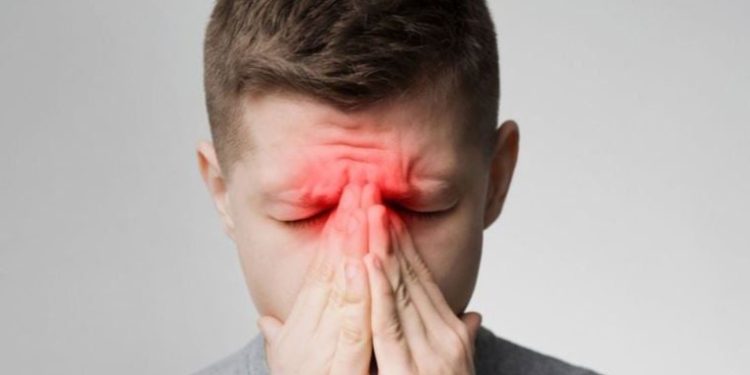 Sinüzite karşı uzmanlar uyarıyor: 12 haftadan fazla sürüyorsa…