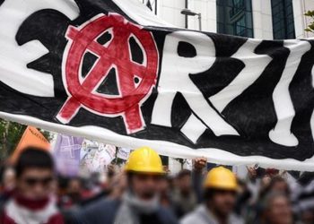 Skandal görüntüler ortaya çıktı: çArşı iddianamesinin savcısı, sahte MİT’çi ve sahte polisle ‘baskın’ yaptı