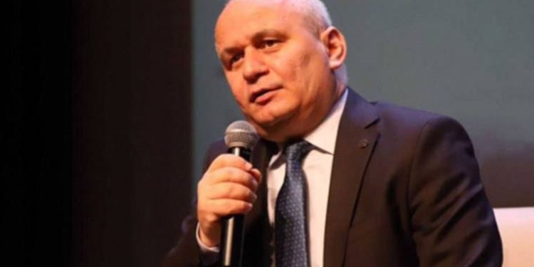 Tarikatlar istediği için ‘ihraç’ edilmişti: İlahiyatçı Cemil Kılıç öğretmenliğe geri dönüyor