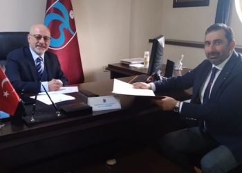 Trabzonspor’da başkan adayı Ertuğrul Doğan’ın listesi Divan Kurulu’na teslim edildi