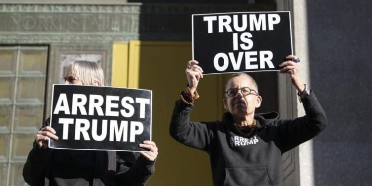Trump’ın tutuklanması olasılığı ile ABD’de polis teşkilatları alarmda