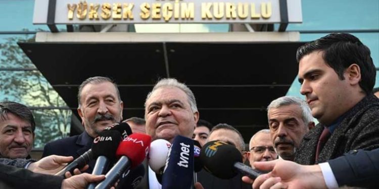 Türkiye İttifakı’nın cumhurbaşkanı adayı Ahmet Özal YSK’ye başvurdu