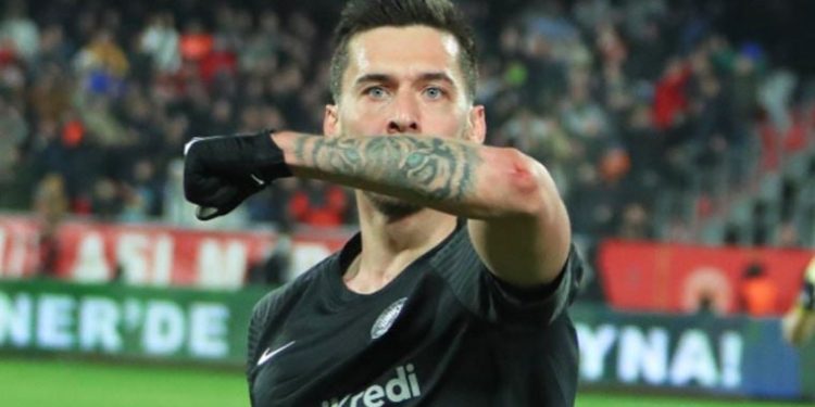 Umut Nayir: A Milli Takım herkese açık