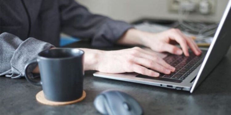 Uzun süre oturmak sigara içmek kadar zararlı!