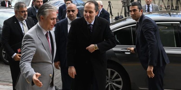 Yeniden Refah Partisi Genel Başkanı Fatih Erbakan, cumhurbaşkanlığı adaylık başvurusunu yaptı