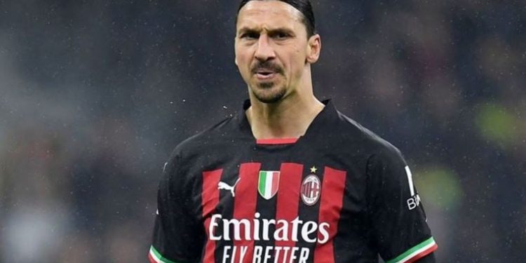 Zlatan Ibrahimovic tarihe geçti: Milan deplasmanda kaybetti