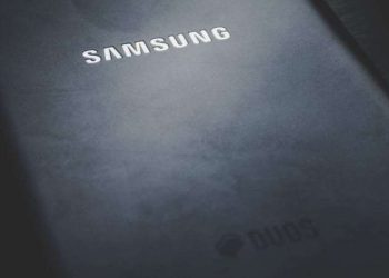 Çerçeveleri kaldırmak ve 440 megapiksel kameraya çıkmak istiyor