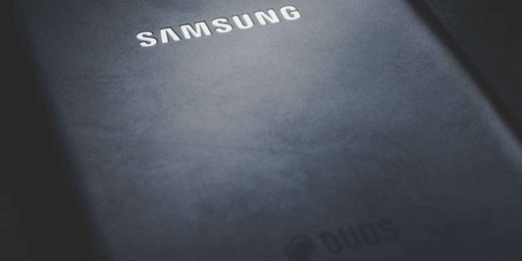 Çerçeveleri kaldırmak ve 440 megapiksel kameraya çıkmak istiyor