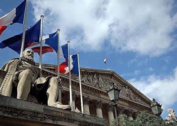 Fransa, Burkina Faso’ya yönelik yardımları askıya aldı