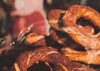 İktidar ‘zalim yönetim’ sınıfında: İstanbul’da simit ve suya zam geldi