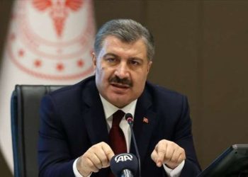 Son Dakika… Bakan Koca duyurdu: Sağlık çalışanlarının taban ücretlerine düzenleme