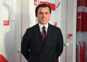 A Milli Futbol Takımı Teknik Direktörü Vincenzo Montella’dan imza töreninde flaş açıklamalar!
