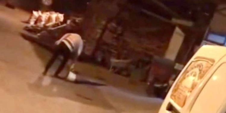 Husumetlisini vurduğu anları cep telefonuyla kayda almış!