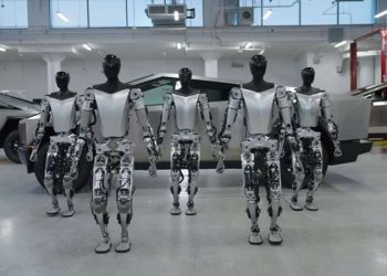 Tesla insansı robotunun yeni özelliklerini paylaştı!