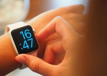 Apple Watch kullanıcıları isyan etti: Ekran gözükmüyor