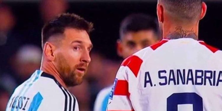 Arjantin – Paraguay maçında şok hareket: Sanabria, Messi’ye tükürdü!