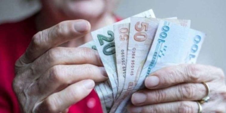 İktidar emekli aylıkları konusunda formül arıyor: Seyyanen zam planı